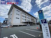 伊勢市役所 8420m