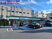 ファミリーマート伊勢本町店 798m