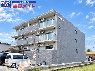外観：建築中