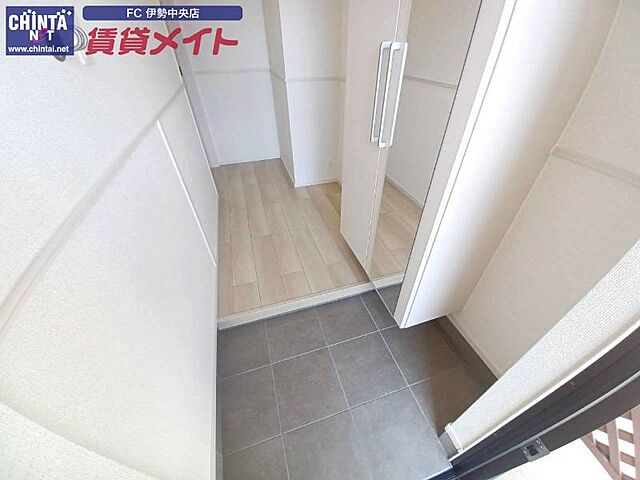 玄関
