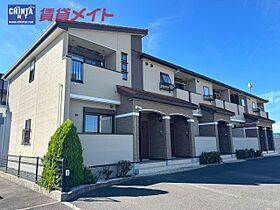 三重県津市上浜町５丁目（賃貸アパート1LDK・1階・37.93㎡） その1