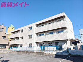 シャーメゾン　栄町  ｜ 三重県津市栄町4丁目（賃貸アパート1LDK・1階・41.18㎡） その1