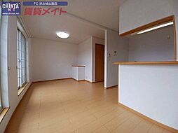 ジャスティス 2階1LDKのリビング/ダイニング