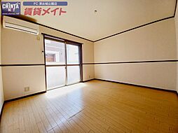 グランサージュＢ棟 1階1DKのリビング/ダイニング