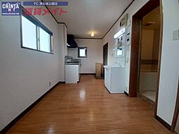 コーポイトウIII 3階1DKのリビング/ダイニング