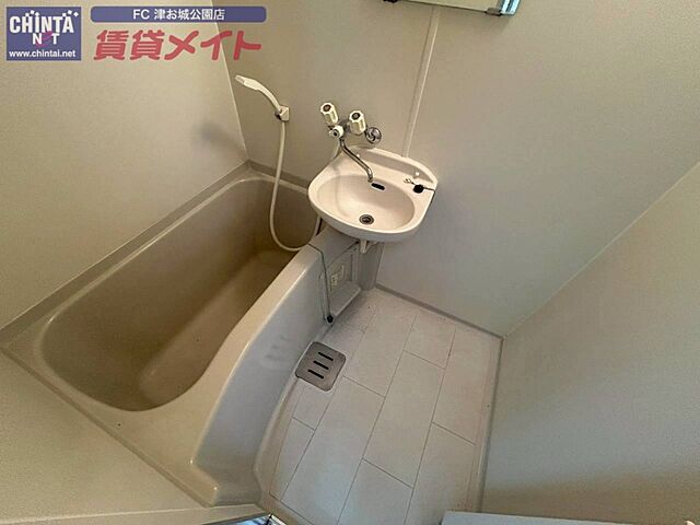 浴室