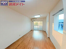 ヴィラノーブル 2階ワンルームのリビング/ダイニング