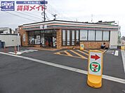 セブンイレブン津市栄町4丁目店 234m