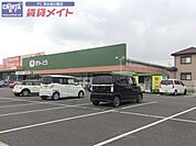 ぎゅーとらラブリー芸濃店 541m