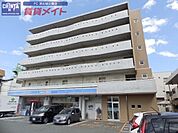 ローソン津新町1丁目店 554m