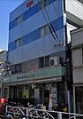 郵便窓口、貯金窓口、保険窓口、ATMの取り扱いがあります。
