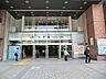 周辺：JR東日本の総武本線と、東武鉄道の亀戸線が乗り入れ、接続駅となります。JR北口改札と東武亀戸線の改札はそれぞれアトレ亀戸の1階コンコースに直結しています。