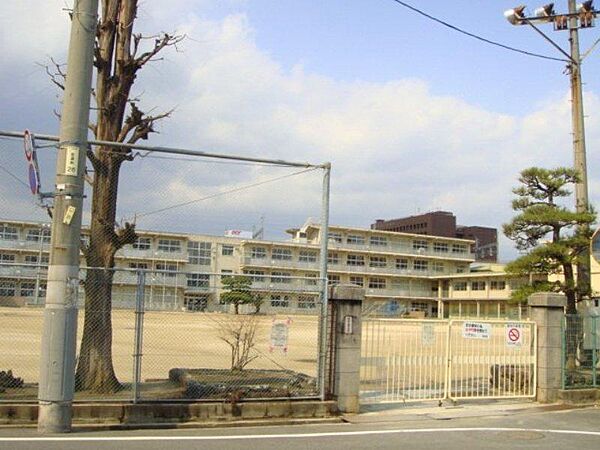 画像21:【小学校】福山市立西小学校まで113ｍ