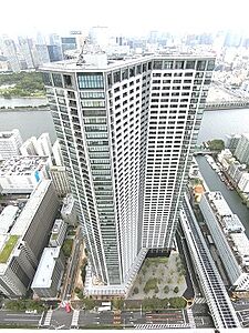 外観：トライスター型タワーマンション。眺望、採光を確保します。