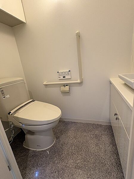 トイレを拡大表示