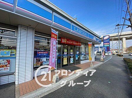 ローソン垂水あじさい公園前店 徒歩10分。 750m