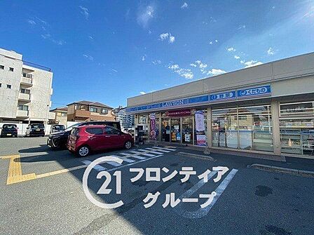 ローソン魚住町中岡店 徒歩6分。 470m