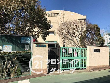 神戸市立乙木小学校 徒歩8分。 590m