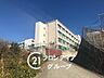 周辺：神戸市立千代が丘小学校 徒歩15分。 1140m