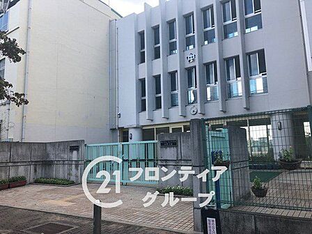神戸市立太田中学校 徒歩7分。 490m