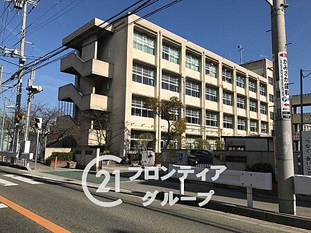 明石市立望海中学校 徒歩30分。 2330m