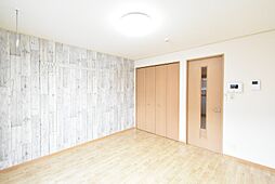 リヴェール 1階1Kのリビング/ダイニング