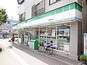 ファミリーマート指扇駅前店 337m