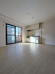 JR関西本線 加美駅 徒歩6分の賃貸マンション 2階2LDKのリビング/ダイニング