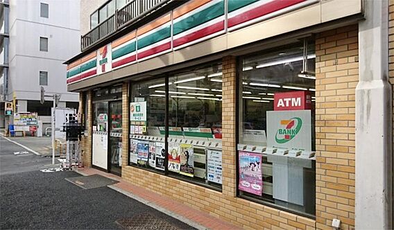 セブンイレブン...