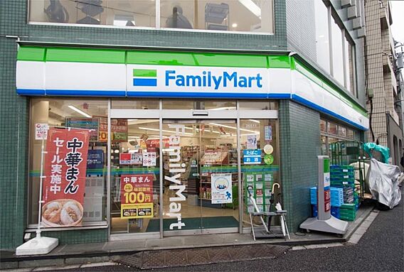 ファミリーマー...
