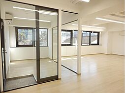 THE GATE ICHIGAYA（リノベデザイン／受付・会議室）