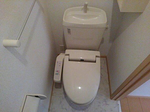 画像11:コンパクトで使いやすいトイレです