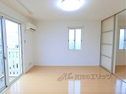 近江鉄道八日市線 八日市駅 3.4kmの賃貸アパート 2階1LDKのリビング/ダイニング