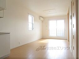 JR草津線 貴生川駅 徒歩25分の賃貸アパート 2階2LDKのリビング/ダイニング