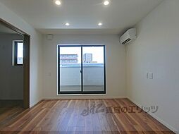 DEEP PADDY FIELD E 3階2LDKのリビング/ダイニング