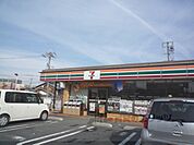 セブンイレブン　草津野路店まで140メートル