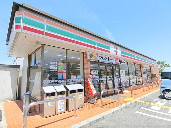 画像24:セブンイレブン　近江八幡池田本町店まで800メートル