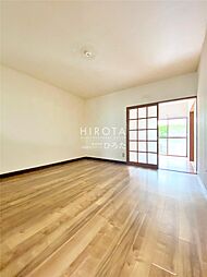 コーポ三桜 1階3LDKのリビング/ダイニング