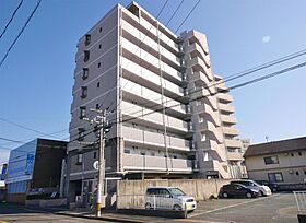 ラ・レジダンス・ド・サントゥール  ｜ 福岡県北九州市八幡西区鷹の巣2丁目（賃貸マンション1K・7階・16.20㎡） その1