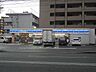 周辺：ローソン／八幡鷹の巣店 (196m)