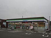 ファミリーマート／直方菜の花大橋東店 (450m)