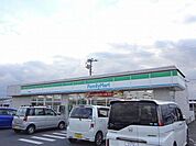 ファミリーマート／中間垣生店 (490m)