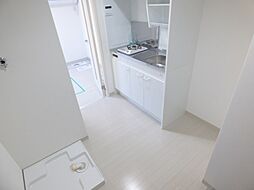 エミネックス蕨塚越 402 4階1Kのリビング/ダイニング