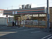 コンビニ「セブンイレブンまで430m」