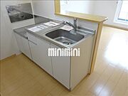 2口コンロが設置できる広めのキッチンです。