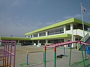 幼稚園、保育園「古知野中保育園まで270m」