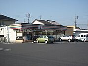 コンビニ「セブンイレブン江南今市場町店まで800m」