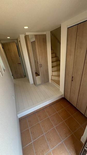 玄関を拡大表示