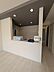 キッチン：1号棟 キッチンからはリビングが一望でき、お子様から目を離す心配もございません。