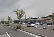 スピナ 鷹見台店（1272m）